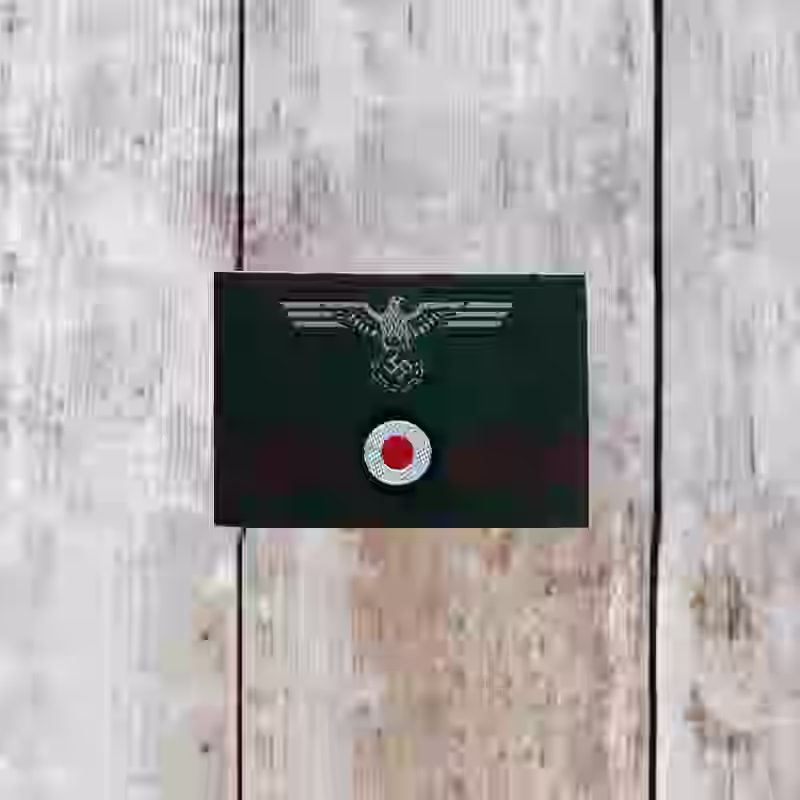Gebirgsjäger Enlisted Men's Silk Woven Cap Insignia - WWII-era Gebirgsjäger enlisted silk woven cap insignia with mouse-grey eagle on dark green background for alpine troops.