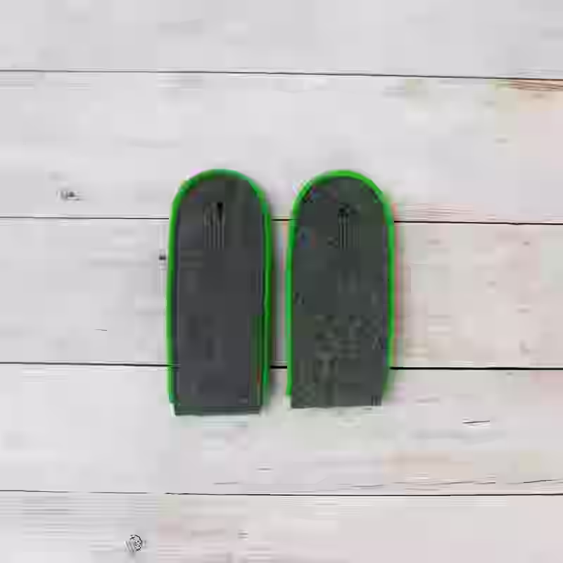 Wehrmacht Heer M40 Gebirgsjäger Enlisted Men's Shoulder Boards - WWII-era Wehrmacht Heer M40 Gebirgsjäger enlisted shoulder boards with feldgrau wool and green piping.