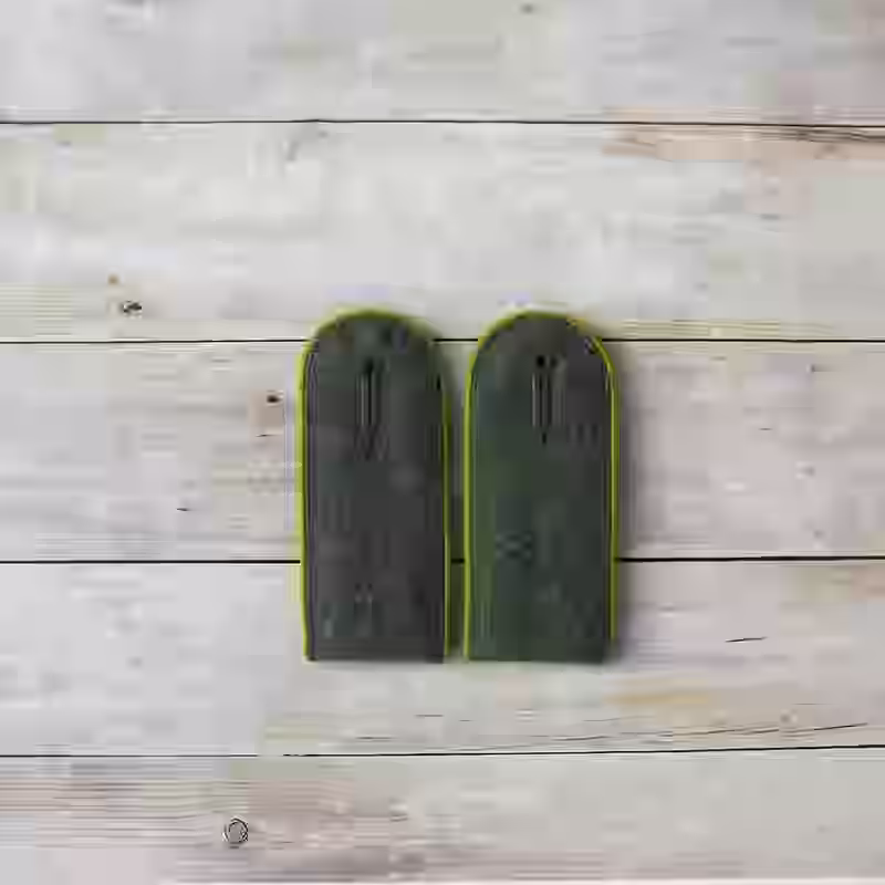 Wehrmacht Heer M40 Panzergrenadiers Enlisted Men Shoulder Boards - WWII-era Wehrmacht Heer M40 Panzergrenadiers enlisted shoulder boards with feldgrau wool and light-green piping, post-1942.
